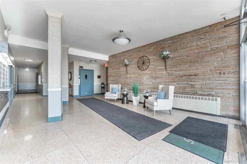 60 Hempstead Avenue Lynbrook NY 11563