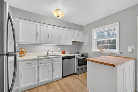 5 Wildwood Drive Wappingers Falls NY 12590