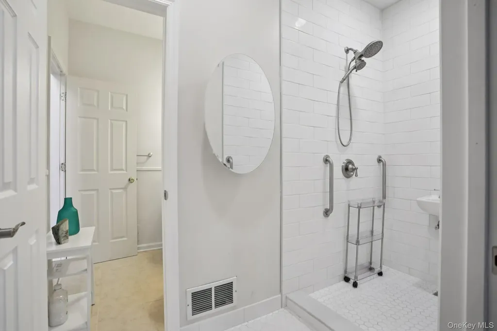 3015 Molly Pitcher Drive New Windsor NY 12553