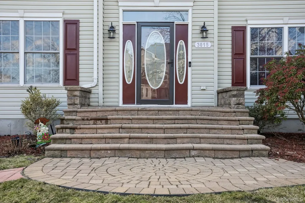 3015 Molly Pitcher Drive New Windsor NY 12553