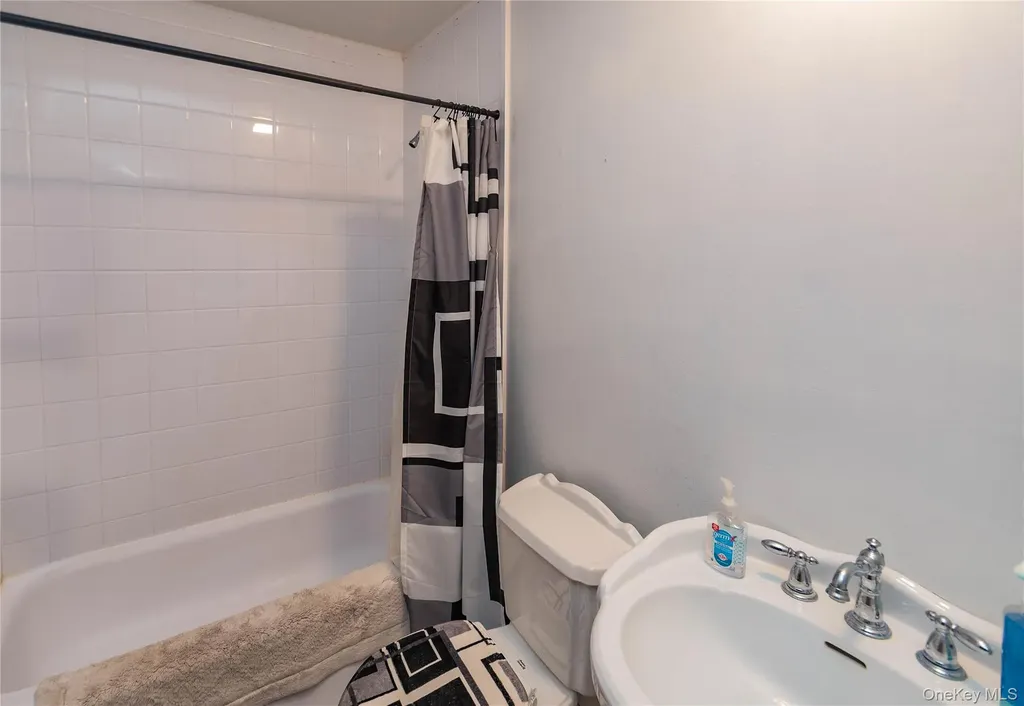 6 Reggie Drive Wappingers Falls NY 12590