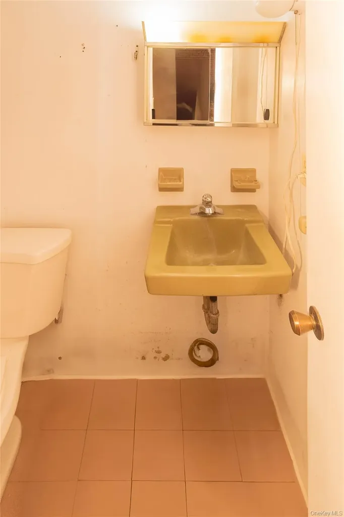 6 Reggie Drive Wappingers Falls NY 12590