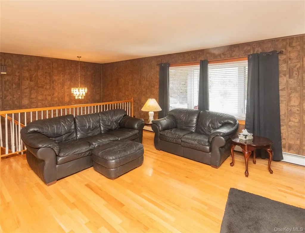 6 Reggie Drive Wappingers Falls NY 12590