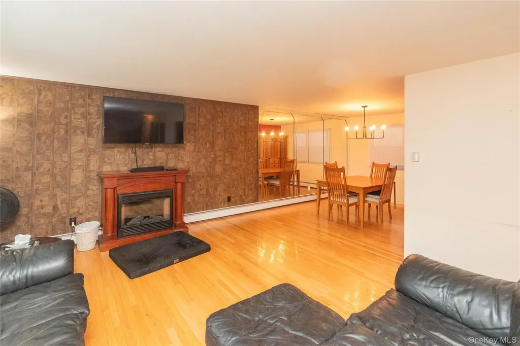 6 Reggie Drive Wappingers Falls NY 12590