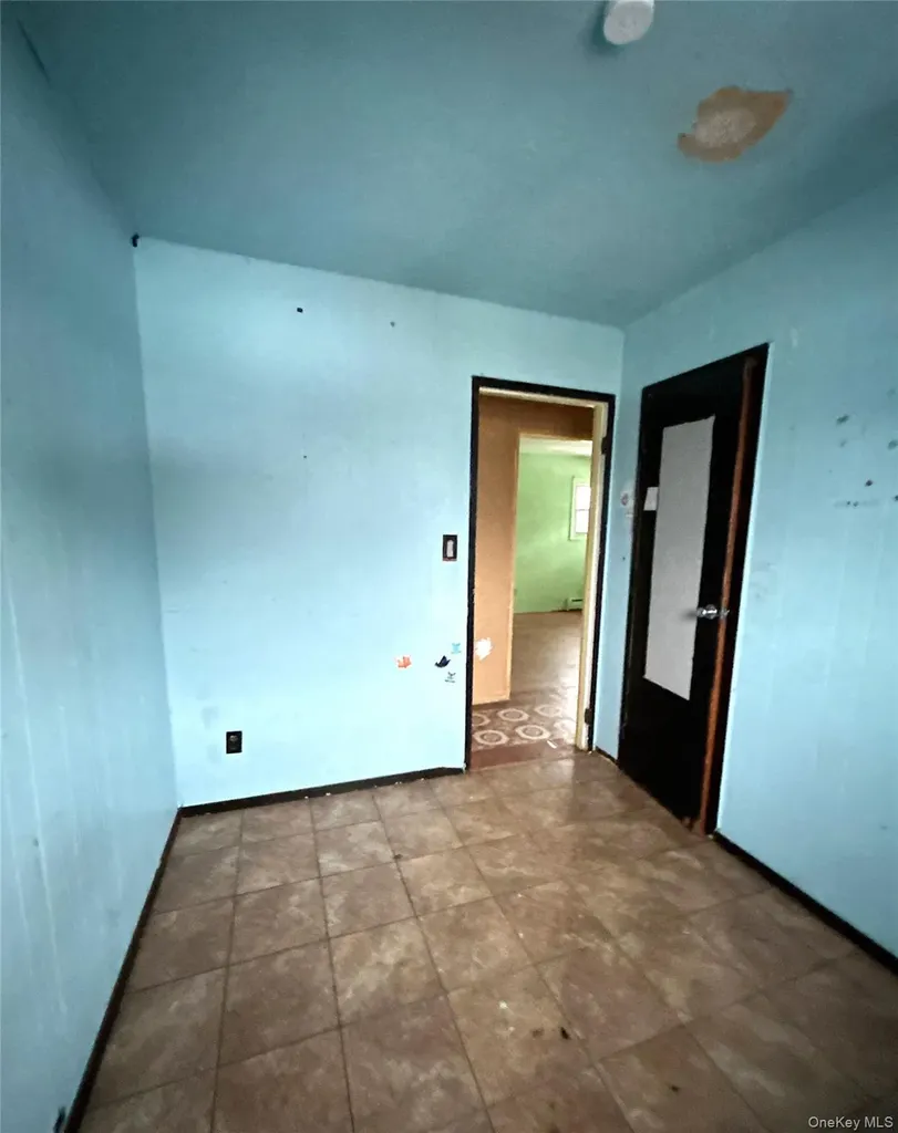 1181 Ocean Avenue Bay Shore NY 11706