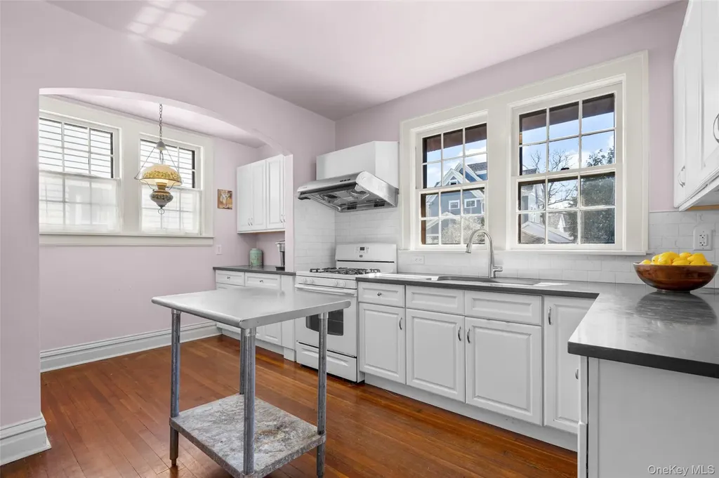 116 Reed Avenue Pelham NY 10803
