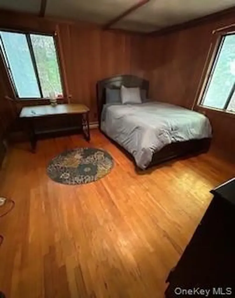 9 Cardiff Rock Hill NY 12775