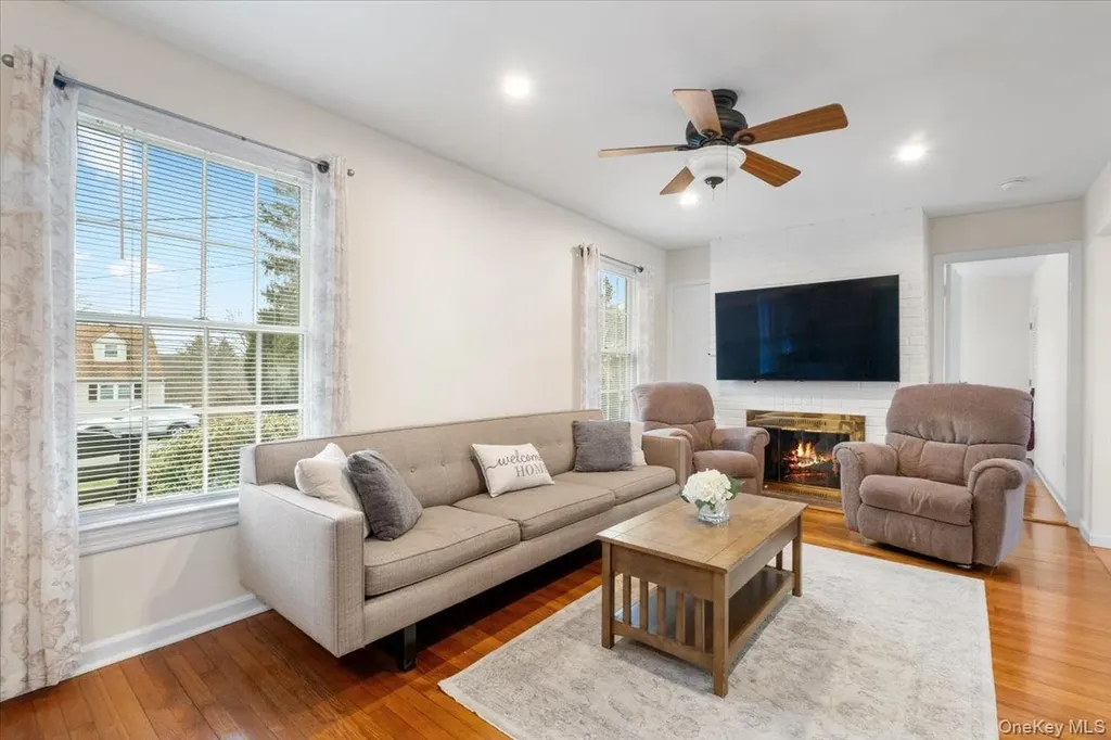 6 Crest Drive N Yorktown Heights NY 10598
