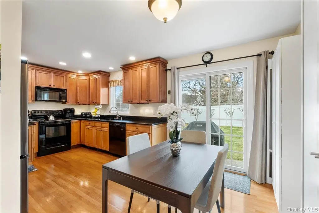 6 Crest Drive N Yorktown Heights NY 10598