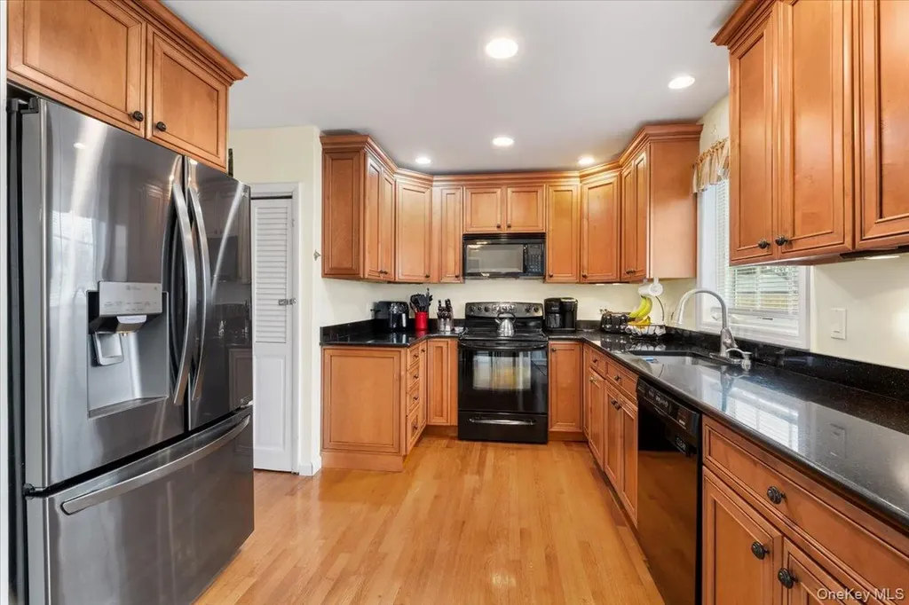 6 Crest Drive N Yorktown Heights NY 10598