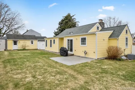 6 Crest Drive N Yorktown Heights NY 10598