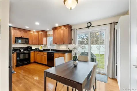 6 Crest Drive N Yorktown Heights NY 10598