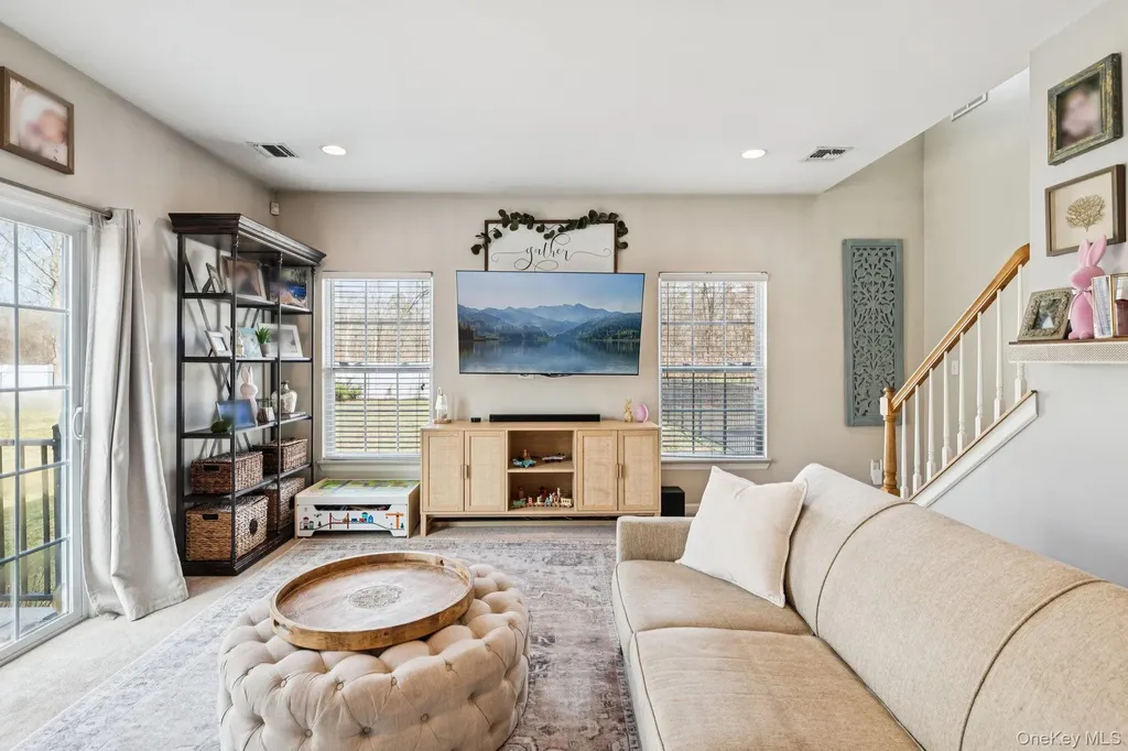 4 Clinton Avenue Bellport NY 11713