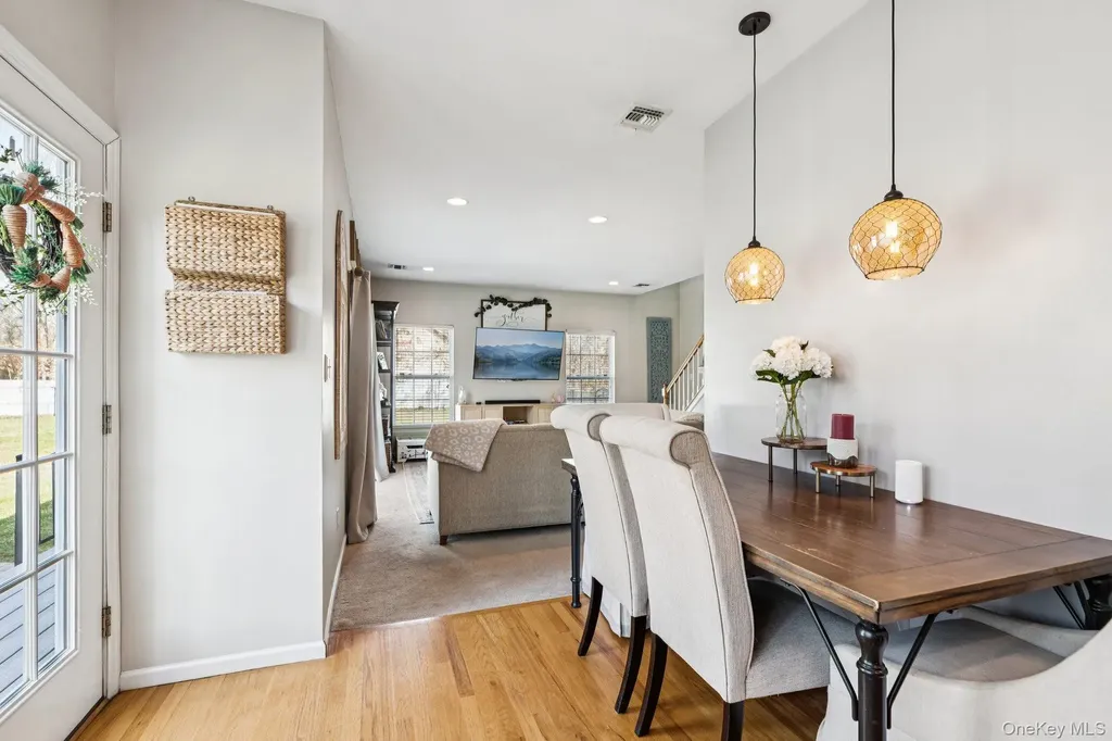 4 Clinton Avenue Bellport NY 11713