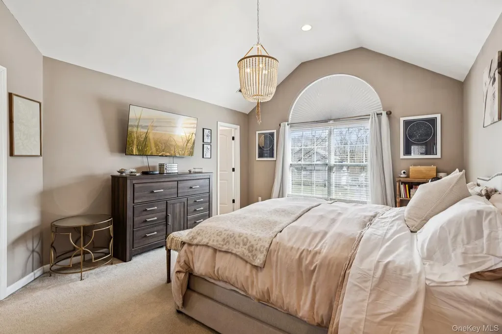 4 Clinton Avenue Bellport NY 11713