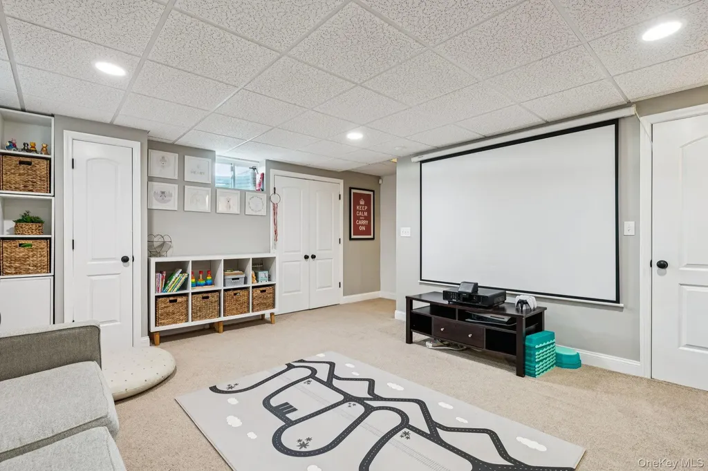 4 Clinton Avenue Bellport NY 11713