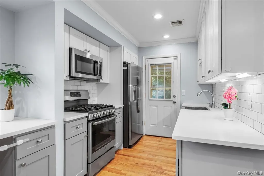 26 Eugene Drive Kings Park NY 11754
