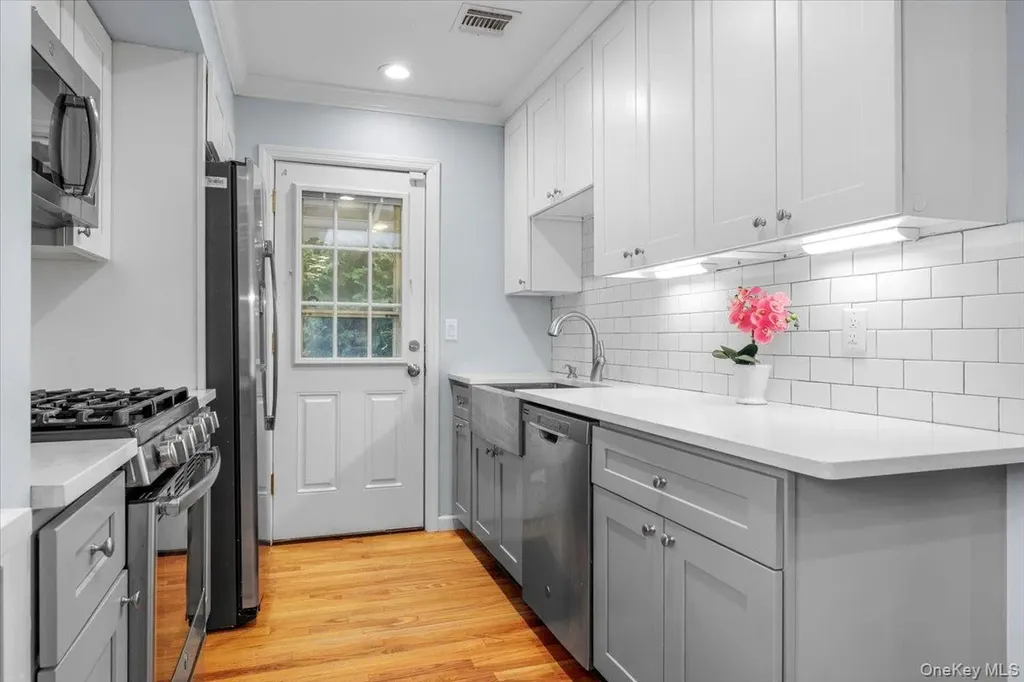 26 Eugene Drive Kings Park NY 11754