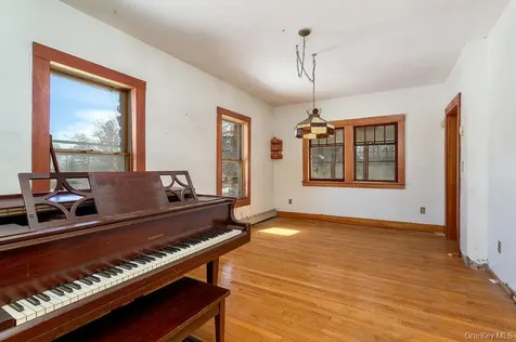 530 Chase Road Yorktown Heights NY 10598