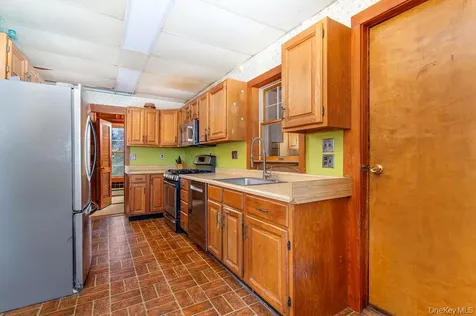530 Chase Road Yorktown Heights NY 10598