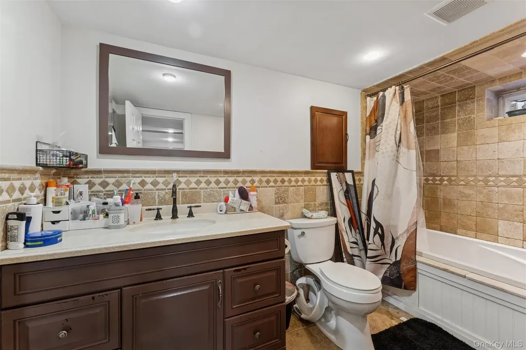 22 Brokaw Avenue Floral Park NY 11001