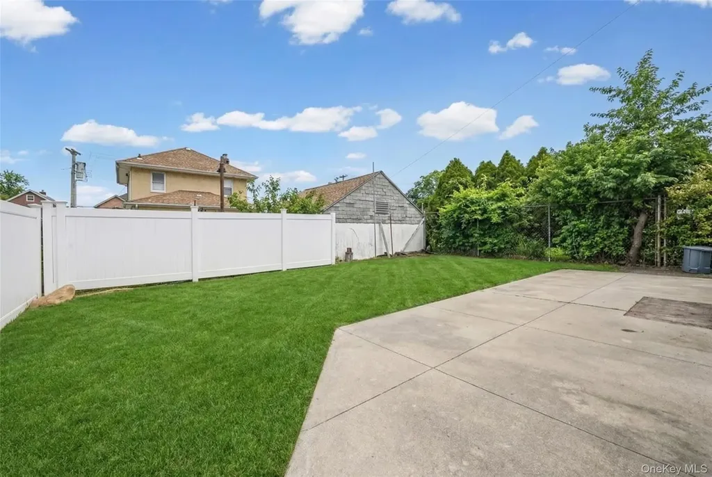 151-67 27th Avenue Flushing NY 11354