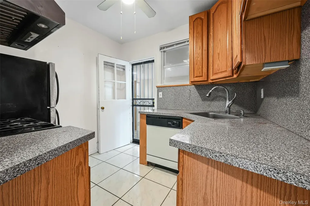 151-67 27th Avenue Flushing NY 11354