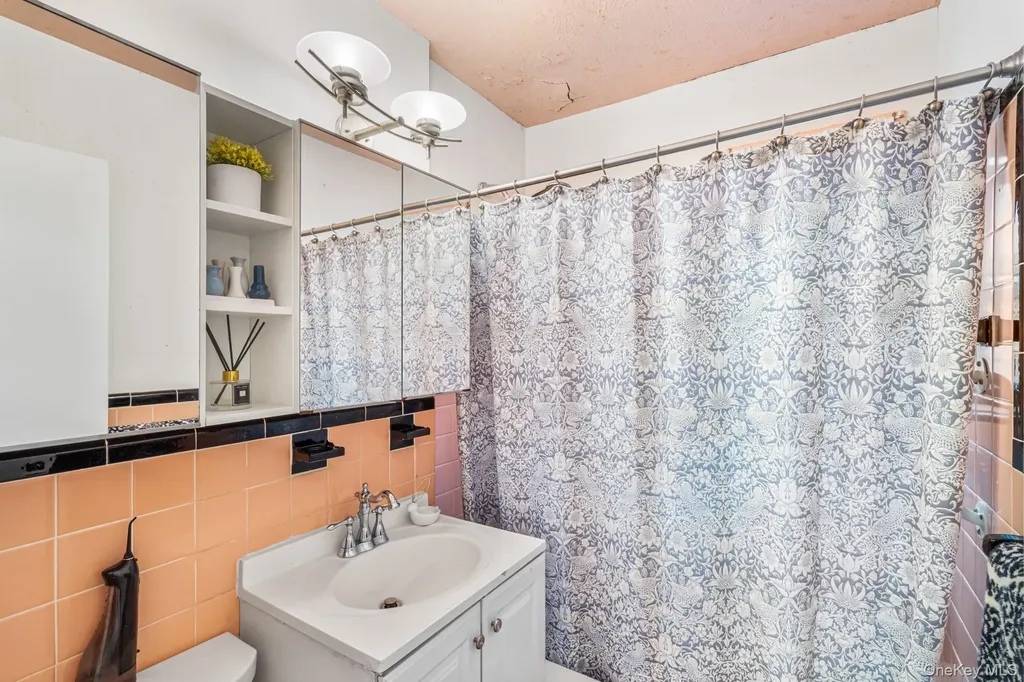 1907 166th Street Whitestone NY 11357
