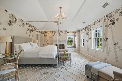 27 Murray Hill Road Scarsdale NY 10583