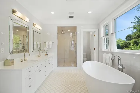 27 Murray Hill Road Scarsdale NY 10583