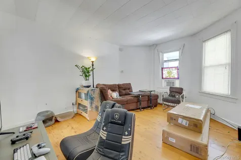65 Lake Road Valley Cottage NY 10989