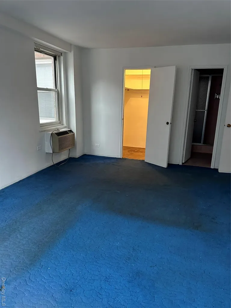 3215 H Avenue Brooklyn NY 11210