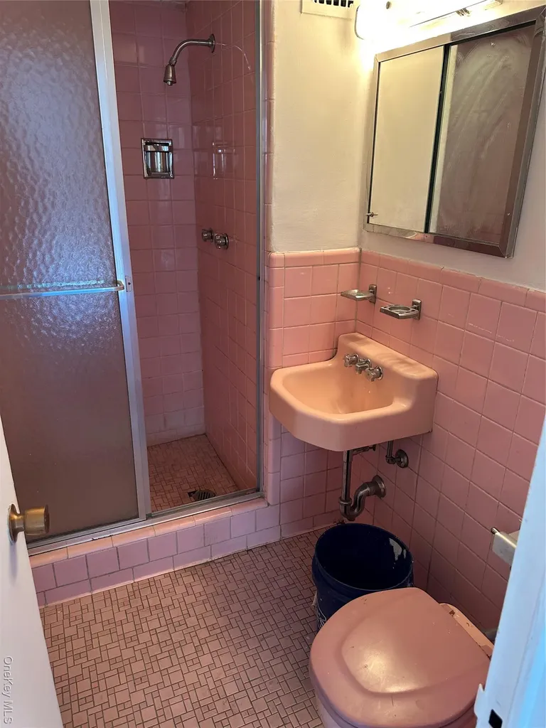 3215 H Avenue Brooklyn NY 11210