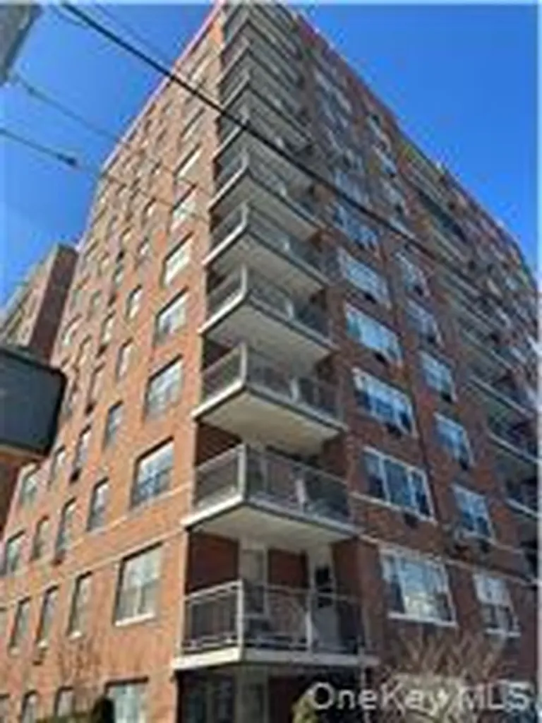 3215 H Avenue Brooklyn NY 11210
