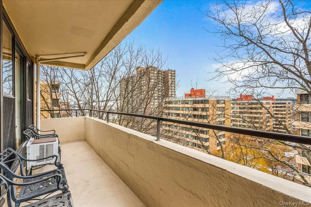 7-24 166th Street Beechhurst NY 11357