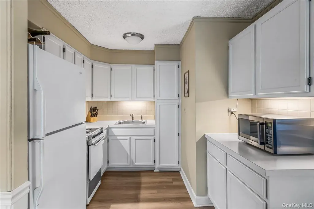 7-24 166th Street Beechhurst NY 11357