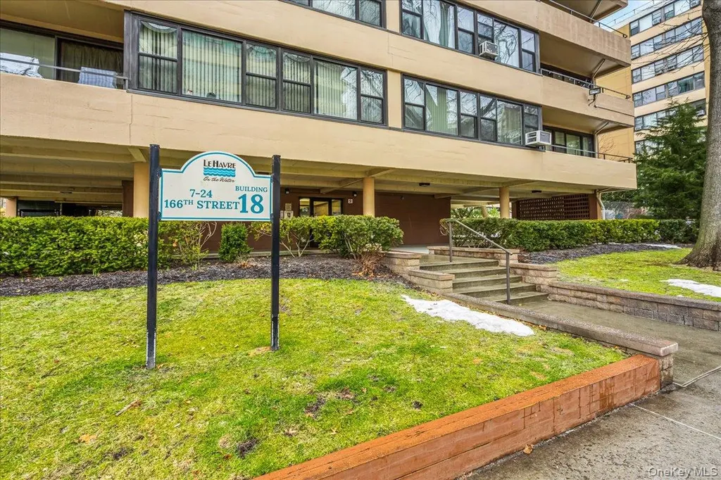 7-24 166th Street Beechhurst NY 11357