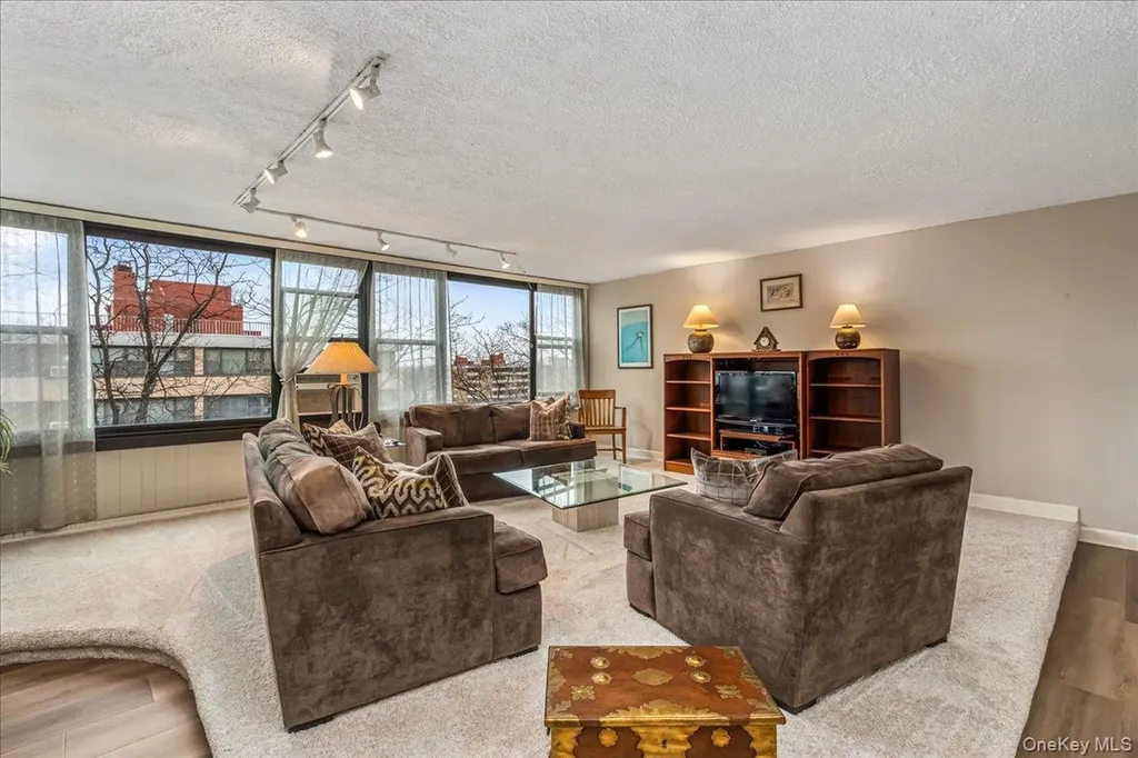 7-24 166th Street Beechhurst NY 11357
