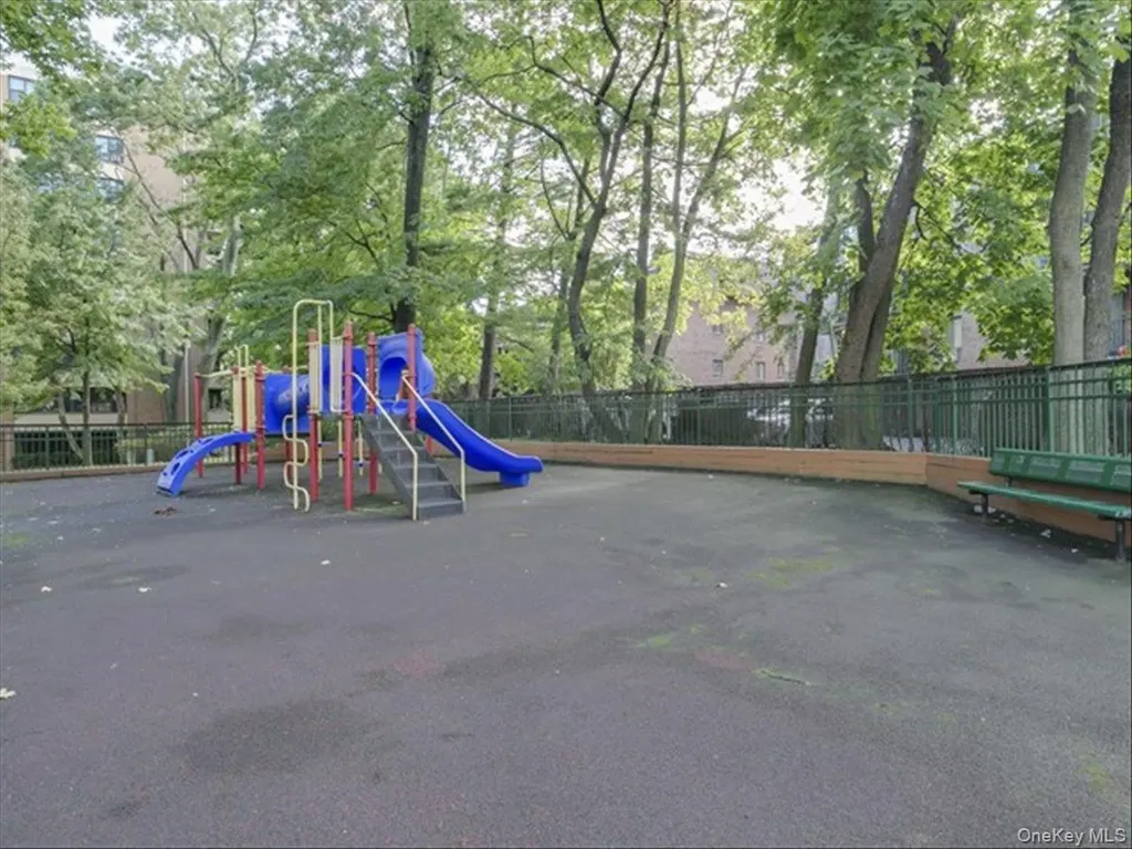 7-24 166th Street Beechhurst NY 11357