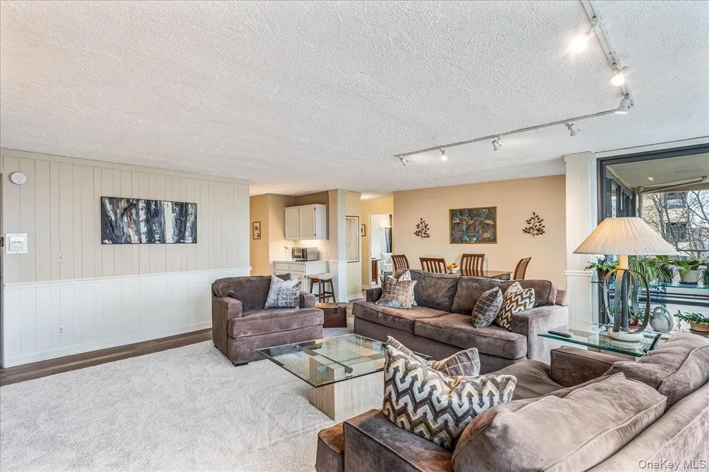 7-24 166th Street Beechhurst NY 11357
