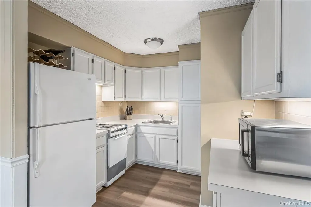 7-24 166th Street Beechhurst NY 11357