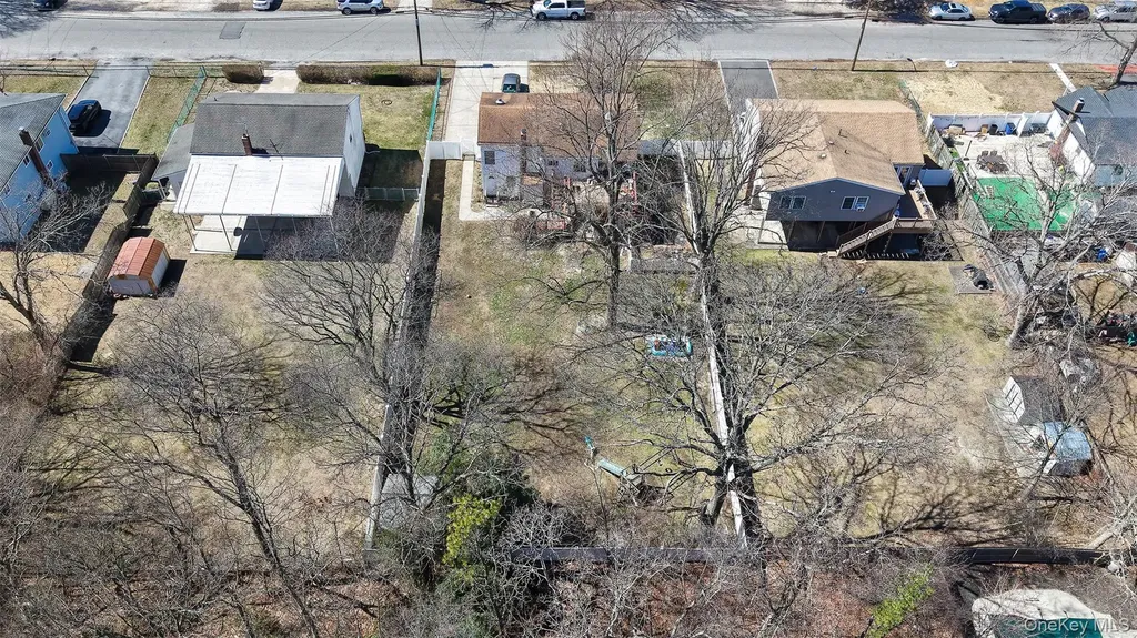 1081 Bay Shore Avenue Bay Shore NY 11706