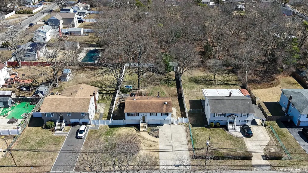 1081 Bay Shore Avenue Bay Shore NY 11706