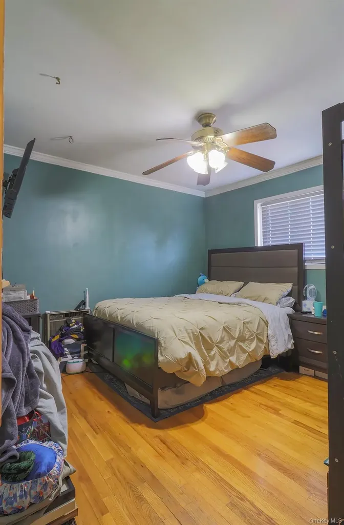 1081 Bay Shore Avenue Bay Shore NY 11706