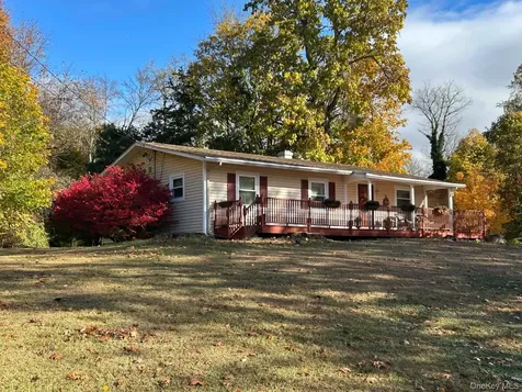 9 Sycamore Drive Hyde Park NY 12538