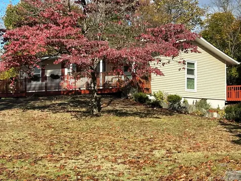 9 Sycamore Drive Hyde Park NY 12538