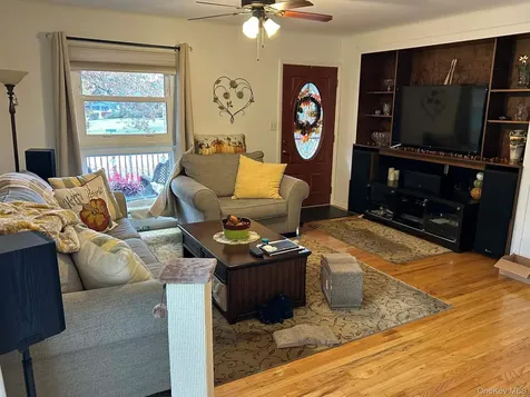 9 Sycamore Drive Hyde Park NY 12538