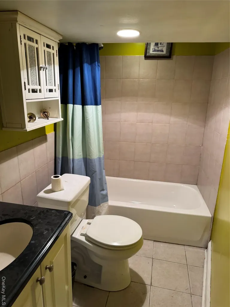776 Hewitt Bronx NY 10455