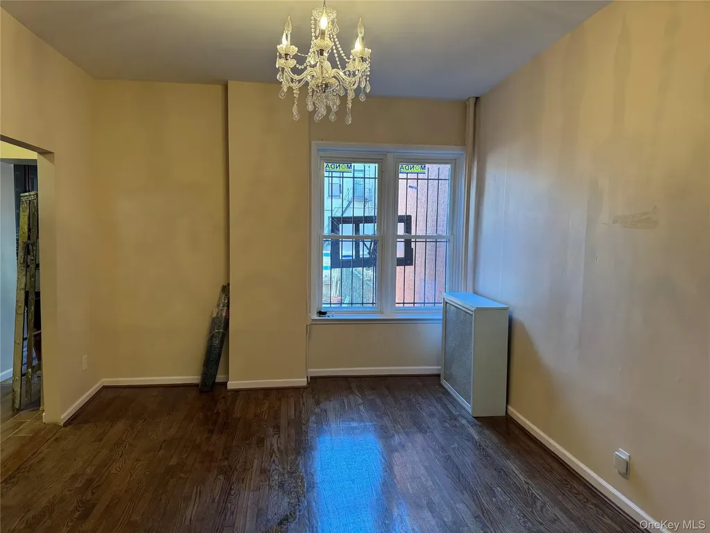 776 Hewitt Bronx NY 10455