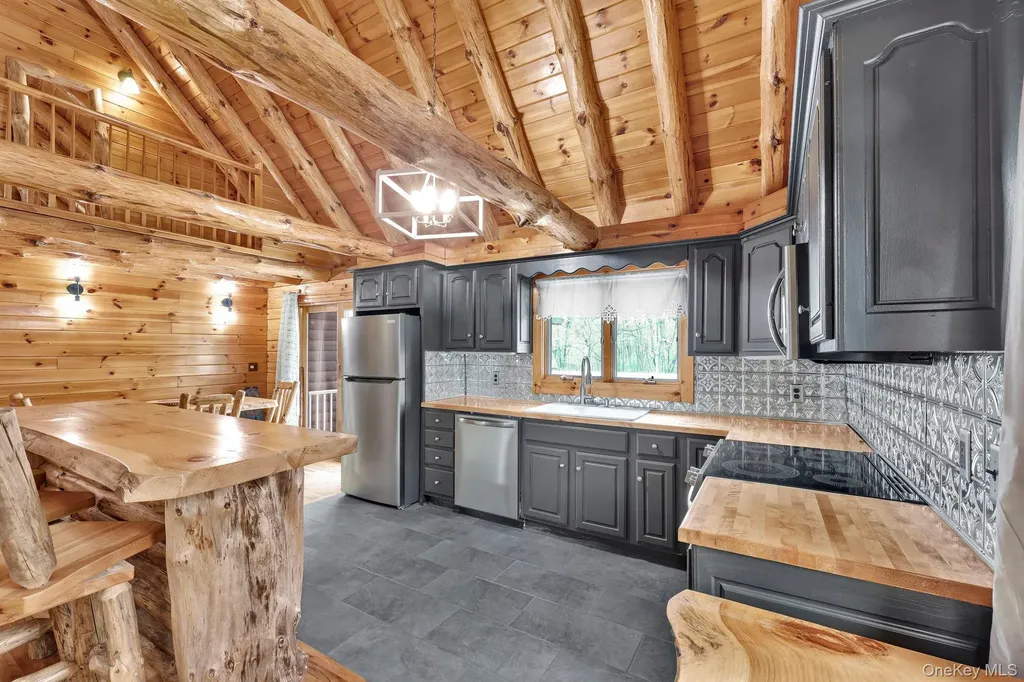 481 Dosen Road Middletown NY 10940